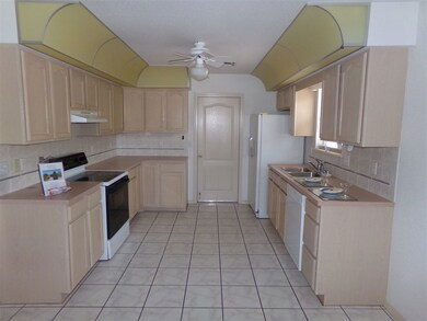 853 San Miguel, Alamogordo, NM 88310 - photo 4