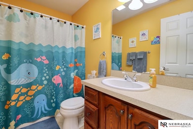 215 W 6th St, Wilber, NE 68465 - photo 4