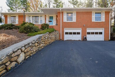 3920 Hummingbird Ln Cave-large-002-4-2-1
