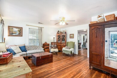 705 Jackson St, Weatherford, TX 76086 - photo 4