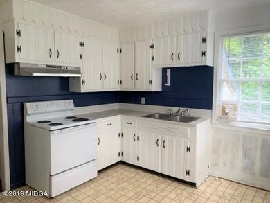 3  Kitchen