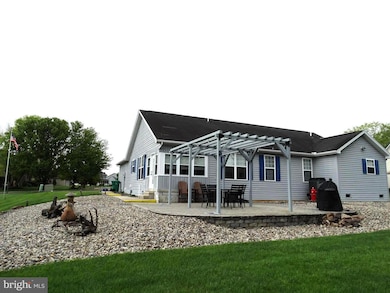 492 Franklin Square Dr unit 27, Chambersburg, PA 17201 - photo 3