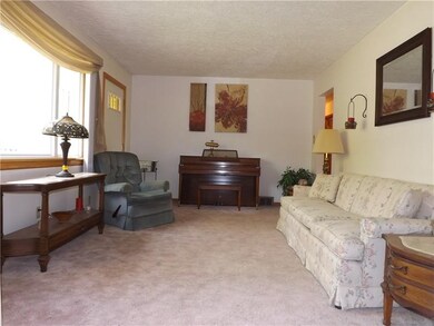 18X11 LIVING ROOM