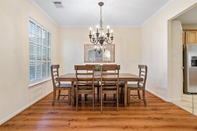 Formal dining room - perfect for holiday gatherings