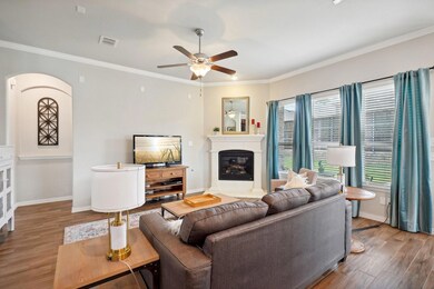 1916 Hollister Ln, Denton, TX 76210 - photo 6