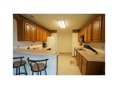 3709 Prince Dr SW, Cedar Rapids, IA 52404 - photo 5