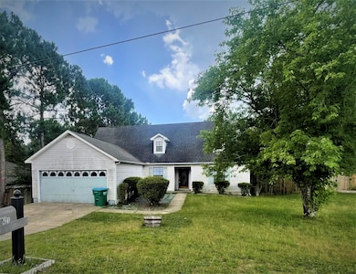 421 Juniper Dr, Crestview, FL 32536 - photo 2