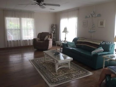 195 Guava Cir, Bradenton, FL 34207 - photo 3