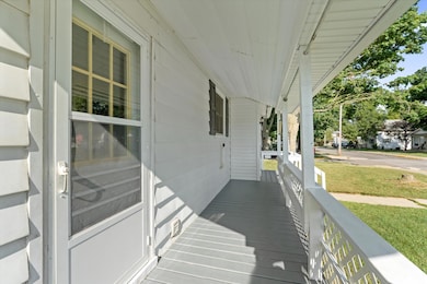 402 N Clark St, Nappanee, IN 46550 - photo 5