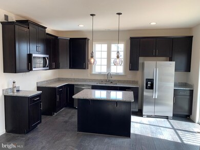 235 Twain St, Gerrardstown, WV 25420 - photo 4