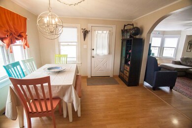 DiningRoom3