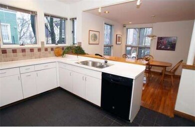 13 Surrey St, Cambridge, MA 02138 - photo 7