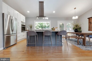 2414 Childs Ln, Alexandria, VA 22308 - photo 2