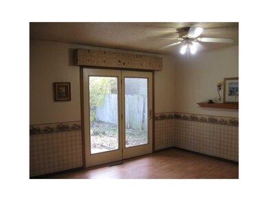 Eat-in Kitchen.