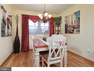 117 Malvern Ct, Mount Laurel, NJ 08054 - photo 4