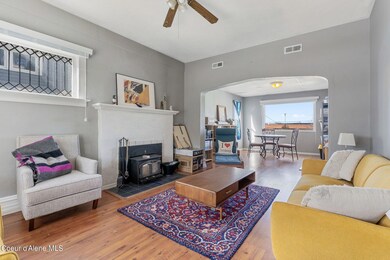 Inside-Spokane-8th-7