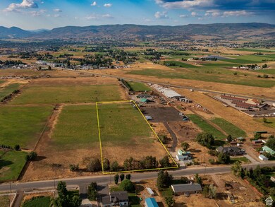 1581 E Little Sweden Rd unit 2, Daniel, UT 84032 - photo 4