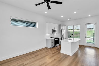 1437 Soccer Dr, Little Elm, TX 75068 - photo 2