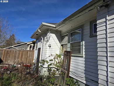 3623 NE 17th Ave, Portland, OR 97212 - photo 5