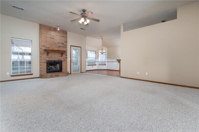 500 Gyrfalcon Dr, Norman, OK 73072 - photo 6