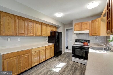 12621 Kornett Ln, Bowie, MD 20715 - photo 5