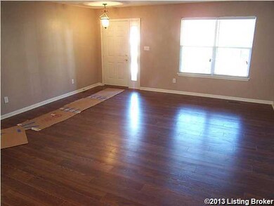 8104 Adams Run Rd, Louisville, KY 40228 - photo 6