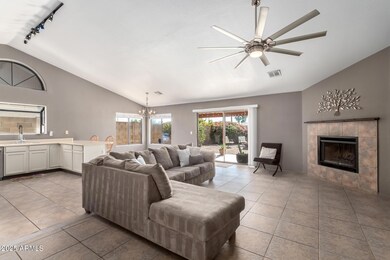 5819 E Ellis St, Mesa, AZ 85205 - photo 3