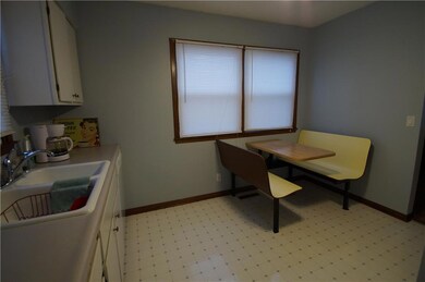 520 E 6th St S, Newton, IA 50208 - photo 7