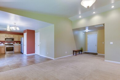 7-web-or-mls-2875 SW Deschutes Dr-7