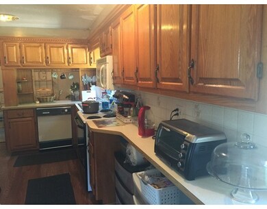 34 Ashwood St, Indian Orchard, MA 01151 - photo 3