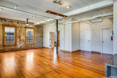 219 N Alamo St unit 401, San Antonio, TX 78205 - photo 2