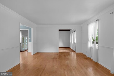 3402 Holly Cir, Triangle, VA 22172 - photo 7