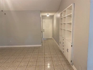 7146 Shady Vale Ln, Houston, TX 77040 - photo 4