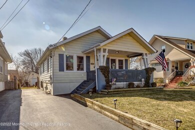03_House Front-4