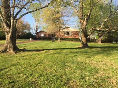 1519 Tennessee 130, Shelbyville, TN 37160 - photo 2