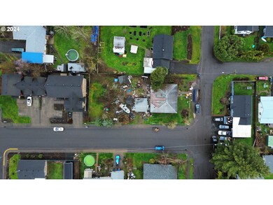 493 D St, Creswell, OR 97426 - photo 4