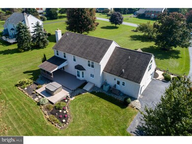 209 Vincent Dr, Honey Brook, PA 19344 - photo 3