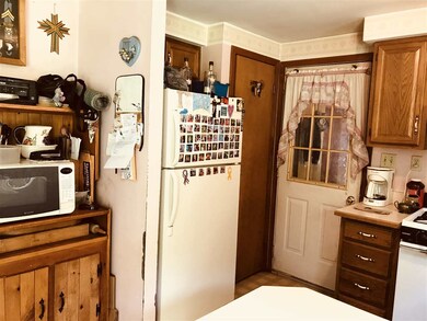 54 Holbrook Rd, Jacksonville, VT 05342 - photo 6