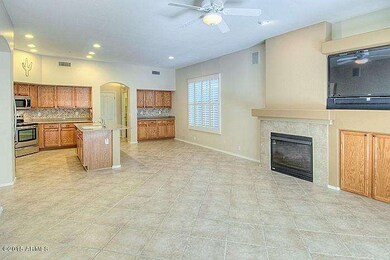 Family/Kitchen/Casual Dining