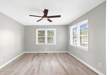 1104 River St, Jacksonville, NC 28540 - photo 5