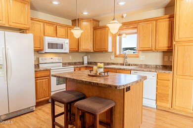 4221 Shaun Lane - MLS Size-7