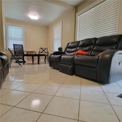 911 Franklin Ave, Des Moines, IA 50314 - photo 5