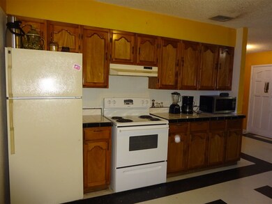 515 E Stewart St, Laredo, TX 78040 - photo 6