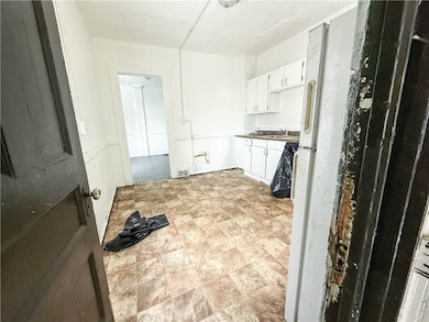 50 Davis St unit 52, Rochester, NY 14605 - photo 4