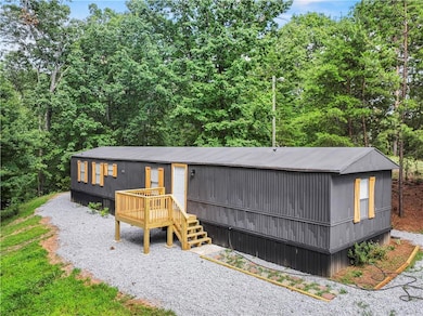 View of manufactured / mobile home