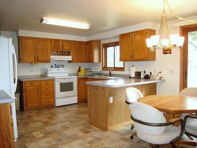 N9361 Wilderness Dr, Tomahawk, WI 54487 - photo 6