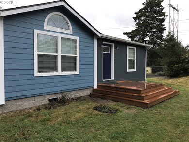 5400 N Fork Siuslaw Rd, Florence, OR 97439 - photo 3