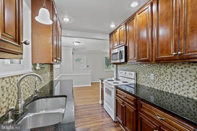 3816 Duston Place, Fairfax, VA 22031 - photo 6