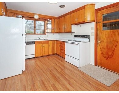 750 Lincoln St, Waltham, MA 02451 - photo 5