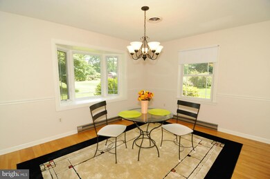 5803 Melville Rd, Sykesville, MD 21784 - photo 7